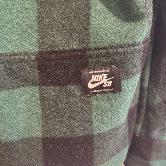 Nike SB wool button up - Picture 3 of 6